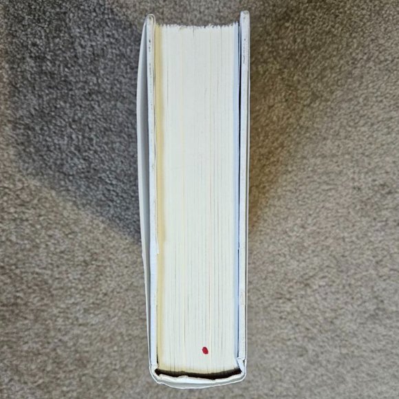 4/$40 Elizabeth the Queen: The Life of a Modern Monarch - Hardcover - Picture 5 of 6